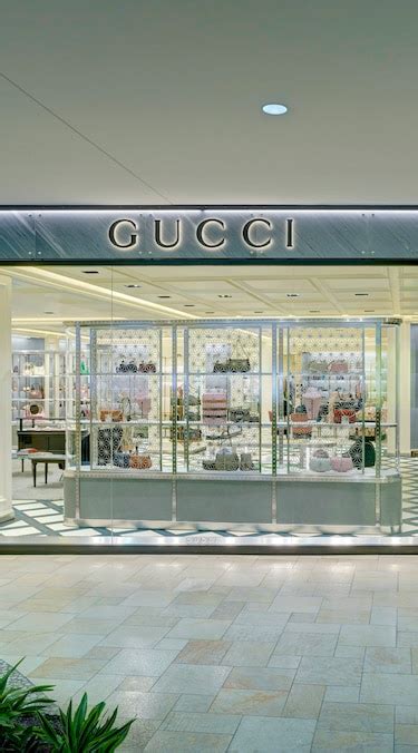 Westfield Topanga Gucci 